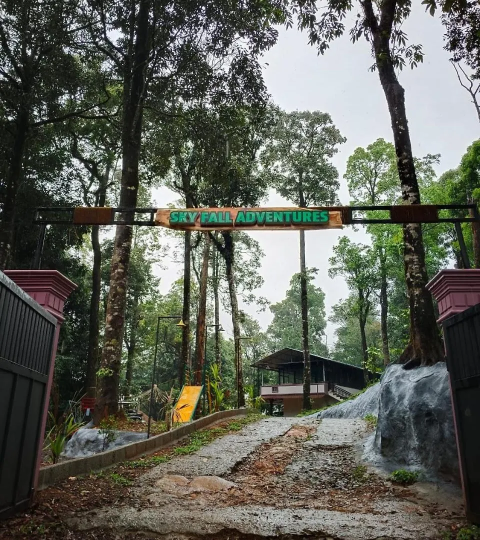 Hotel Skyfall Adventures Forest Pool Resort Wayanad